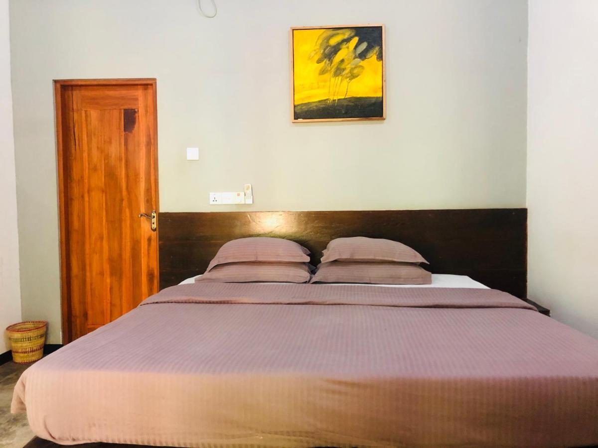 Richards Cabanas Tissamaharama Bagian luar foto